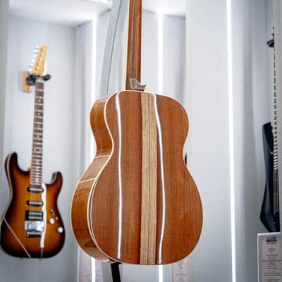 Martin CEO-10 Limited Edition 000-42 Guatemalan Rosewood and European Spruce Ambertone image 13