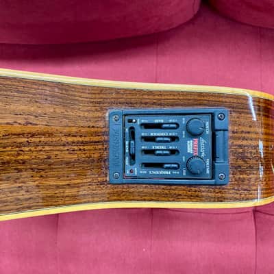 Larrivee D-09 Rosewood Acoustic-Electric Guitar 1999 - Natural w/ Case image 16