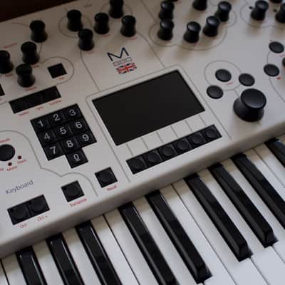 Modal Electronics 001 Hybrid Digital / Analog 2-Voice Synthesizer 2010s - White image 6