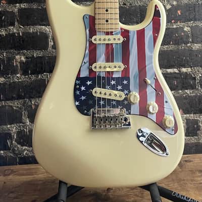 2019 Fender American Professional Stratocaster- Olympic White (USED) image 2