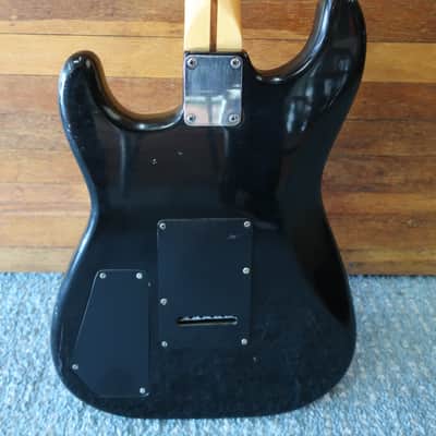 Vintage 1989-91 Fender Squier II (MIK) Stratocaster Guitar Good Condition Black Made In Korea image 7