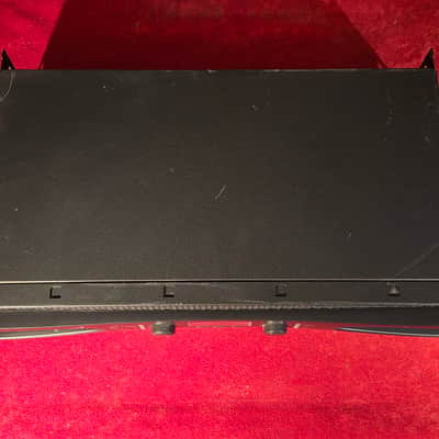 Crown XLS-2002 2-Channel 650w Power Amplifier image 5