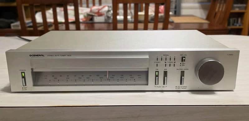 VINTAGE GENERAL STEREO FM/AM TUNER/MADE IN JAPAN image 1