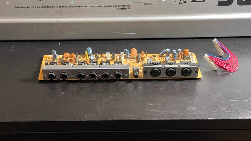 Korg Z1 - 1 / 4" Output Board & Midi (KLM-1965) image 1