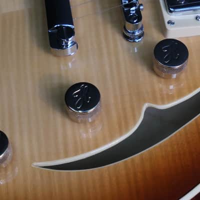 Hofner HCT-VTH-D-SP-SB Verythin CT SPECIAL Semi hollow Fame Maple Top New COMPACT like small 335 2 Humbuckers one a  P90 image 8
