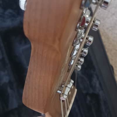 Chapman ML3 Pro Traditional T-style - Gold, w/case image 9