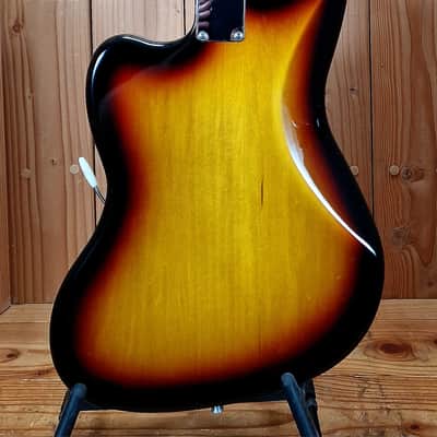 Fender Made in Japan Traditional 60´s Jazzmaster HH Limited Run, 3-Color Sunburst, Bj.2023 image 15