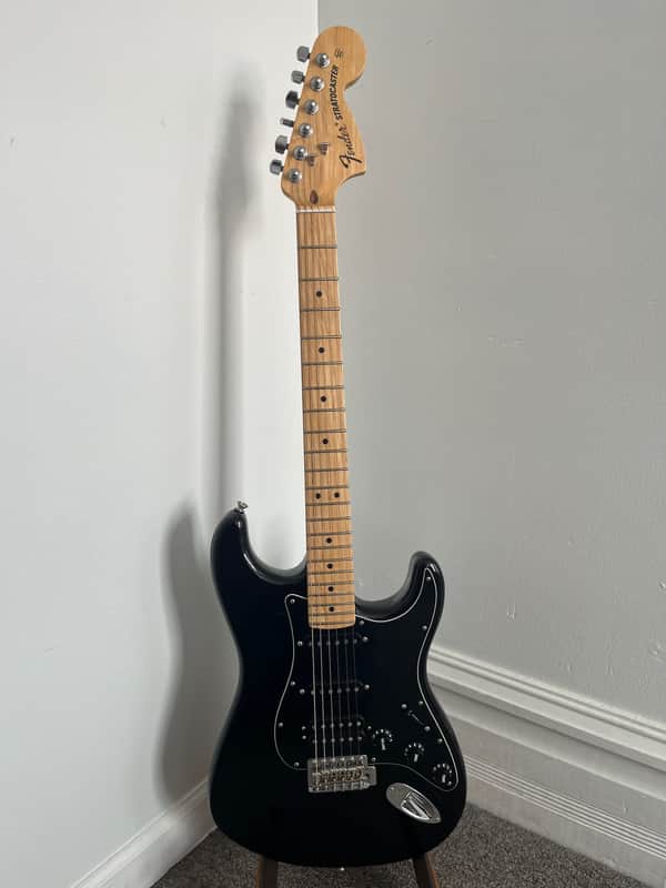 Fender American Special Stratocaster HSS 2018