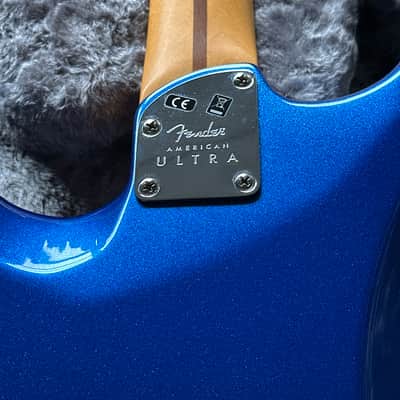 2019 Fender American Ultra Stratocaster Cobra Blue Excellent & Complete image 14
