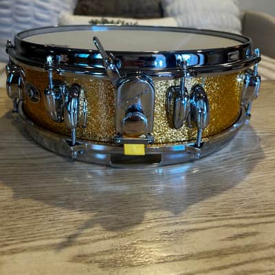 Slingerland 1970 4x14 buddy rich 3 ply 8 lug snare drum gold sparkle image 2