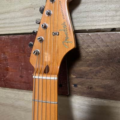 Fender Classic Series '50s Stratocaster 2007- Fiesta Red image 15