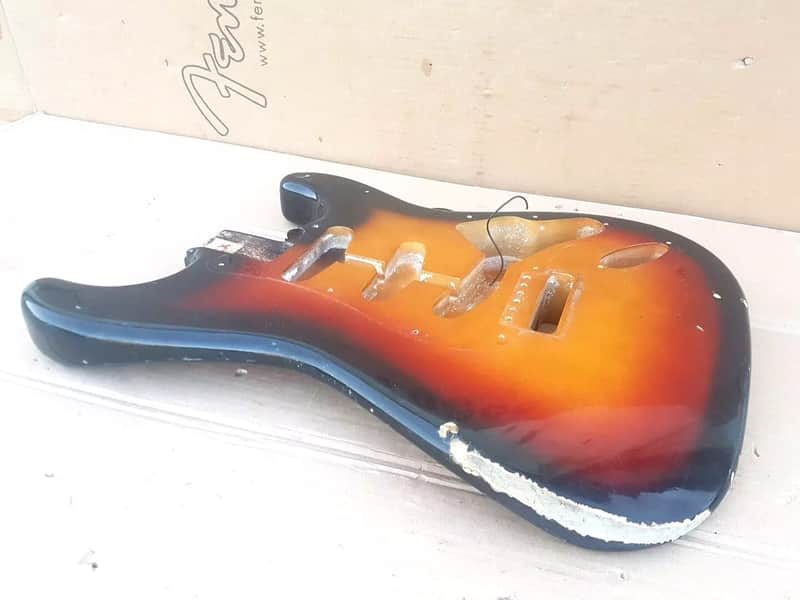 1983 SQUIER by FENDER STRATOCASTER JV BODY '62 - made in JAPAN - RELIC image 1