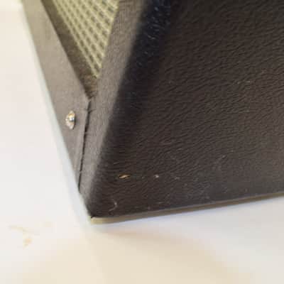 2015 Fender Mustang I (V.2) 20-Watt 1x8" Combo Guitar Amp image 5
