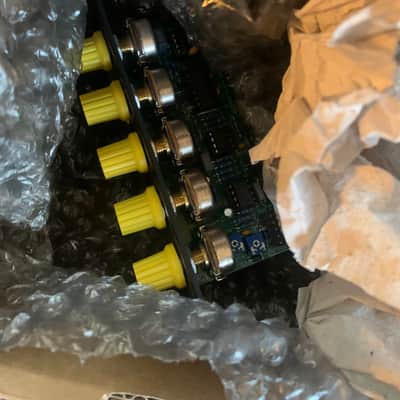 Doepfer A-124 VCF5 Wasp Filter Special Edition 2010s - Black with Yellow Knobs image 3