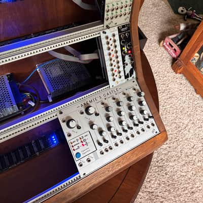 Powered 9U / 84HP Solid Wood Euro Case image 13