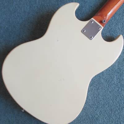 Arbiter SG sixties cream image 7