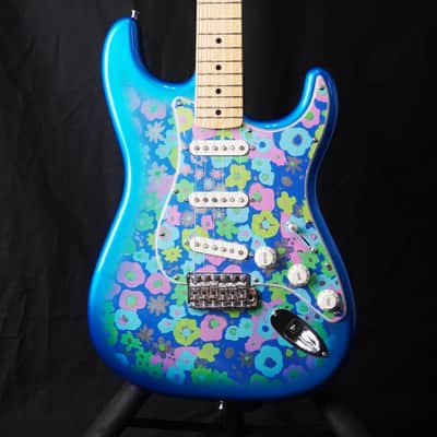 *NEW IN BOX* Fender Made in Japan Limited Stratocaster Blue Flower – 2025 Limited Edition image 2