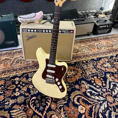 Hohner JT60 (Hollywood) 1992-1996  - Cream / Ivory Floyd Rose ER Pick Ups ( Very Rare) image 1