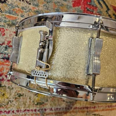Ludwig Pioneer 14x5" 3-ply Snare Drum in Silver Sparkle - 1960s - No Badge or Vent Hole image 6