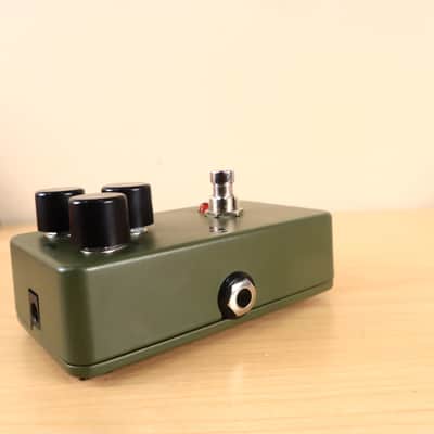 Electro-Harmonix EHX Nano Green Russian Big Muff Pi Fuzz Pedal image 5