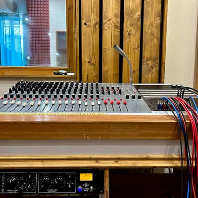 Acousta P200 - Analog Mixing Console image 2