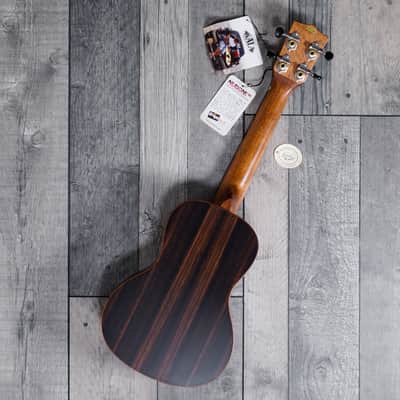 Kala KA-SSEBY-C Solid Spruce Top, Ebony Back & Sides 'Concert' Ukulele image 2