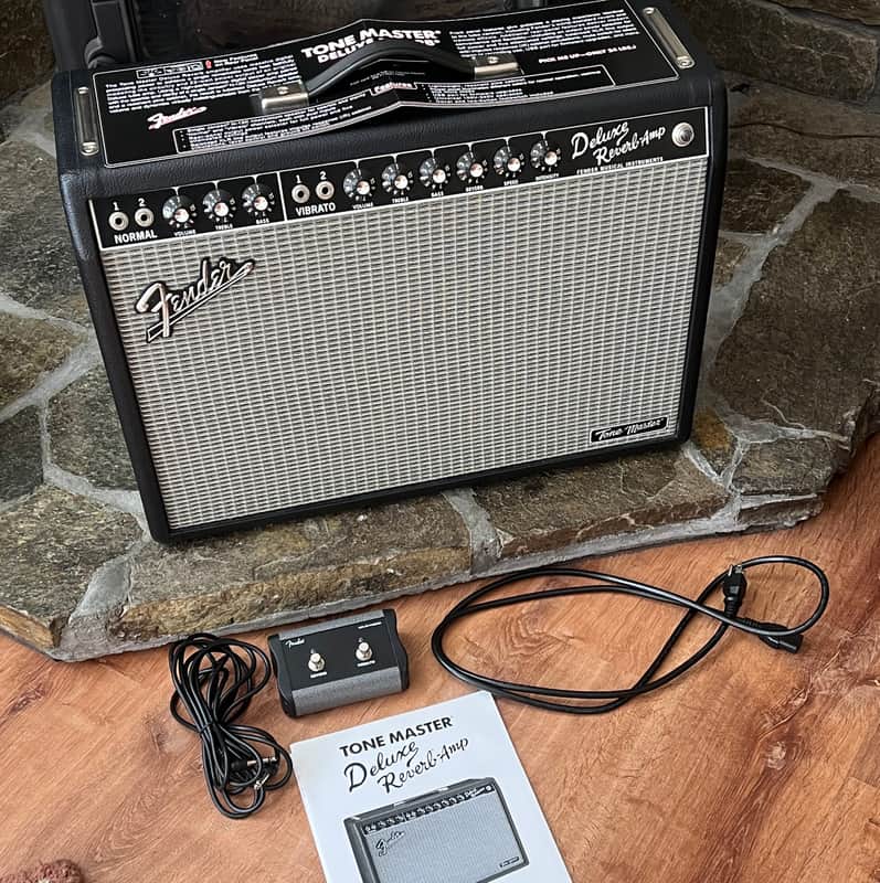 Fender Tone Master Deluxe Reverb 2-Channel 22-Watt 1x12" Combo image 1
