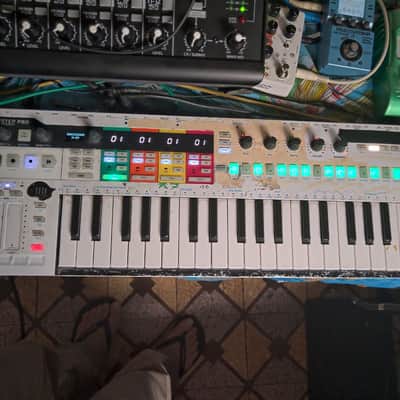 Arturia KeyStep Pro 37-Key MIDI Controller 2020 - Present - White/Cream Painted