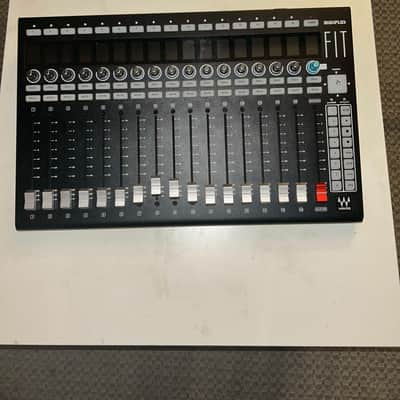 Waves FIT 16+1 Controller for eMotion LV1 image 1