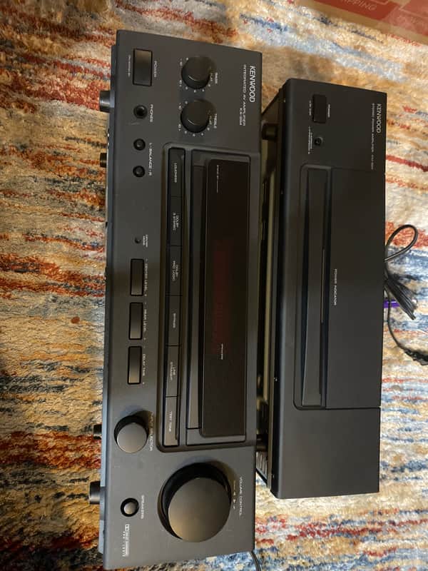 Kenwood power amplifier /kenwood integrated amplifier Km/894 /km994 1998 Gray image 1