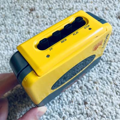 [Rare Full Set] Sony WM-SXF10 Walkman Cassette Player, Mint Yellow, Working ! image 8