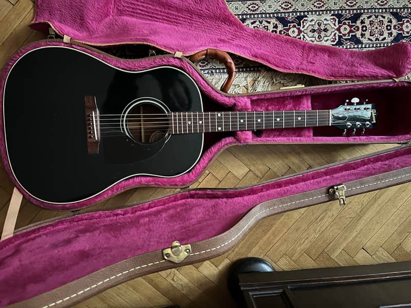 Gibson J-45 EBONY BLACK 1990
