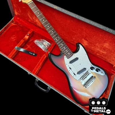 Fender Mustang Guitar with Rosewood Fretboard 1972 - x14909 image 2