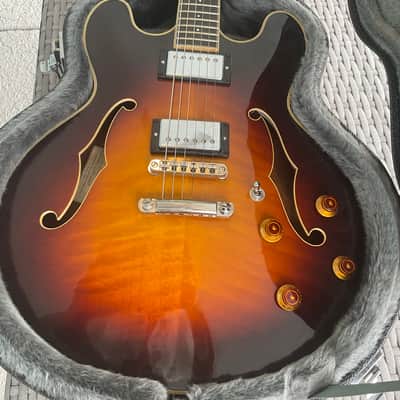 Eastman T186MX semi hollow sunburst with case solid maple top solid mahogany b&s image 2