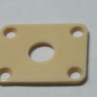 used (has some nicks & scratches) unknown brand CREME PLASTIC RECTANGLE Jack Plate + nickel finish SCREWS (refer to measurements in description) flat - but will flex when installed, might fit Epiphone LP 100 model guitar (NO guitar included) image 6