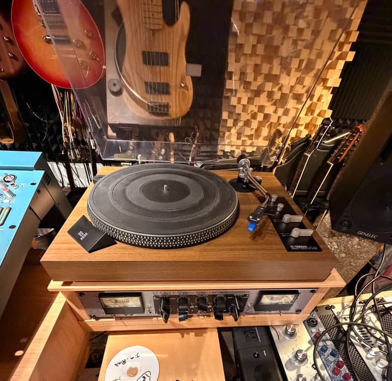 Yamaha YP-511 direct drive turntable Restored! 1977 - Wood