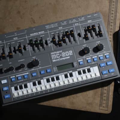 Roland MC-202 MicroComposer 1983 - 1985 - Gray image 1
