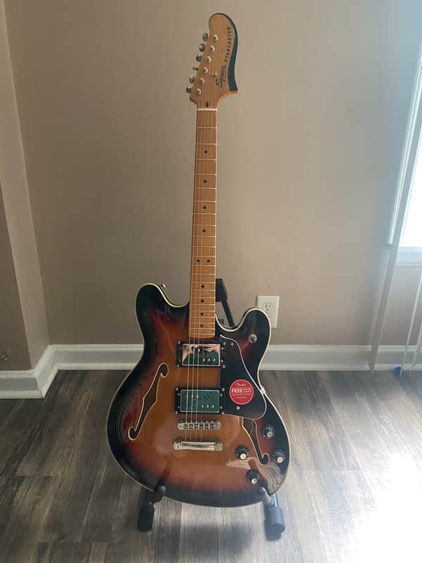 Squier Classic Vibe Starcaster 2019 - Present - 3-Tone Sunburst image 1