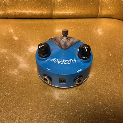 Dunlop FFM3 Jimi Hendrix Signature Fuzz Face Mini 2014 - Present - Light Blue used image 3
