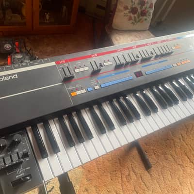 Roland Juno-106 Synthesizer image 16