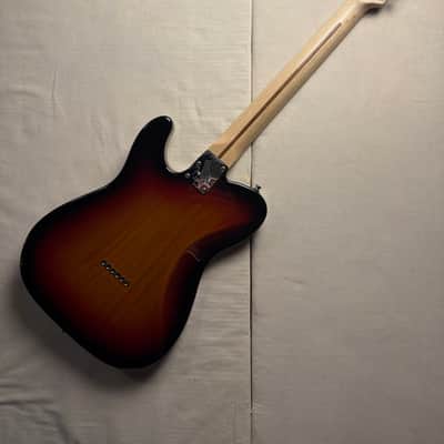 Fender American Deluxe Telecaster with Maple Fretboard 2004 - 2010 - 3-Color Sunburst image 14