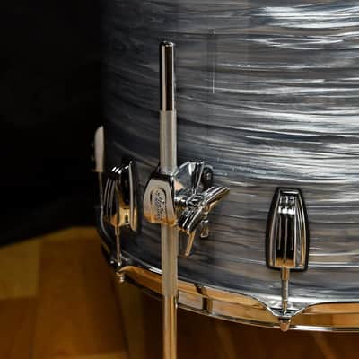 Ludwig Classic Maple 13/16/24 3pc. Drum Kit Vintage Blue Oyster (L84433AX2QWC) image 6