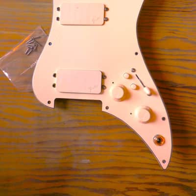 Fender USA 1981 Bullet H2 Pickguard+Complete Pickup Rig 100% Original image 5