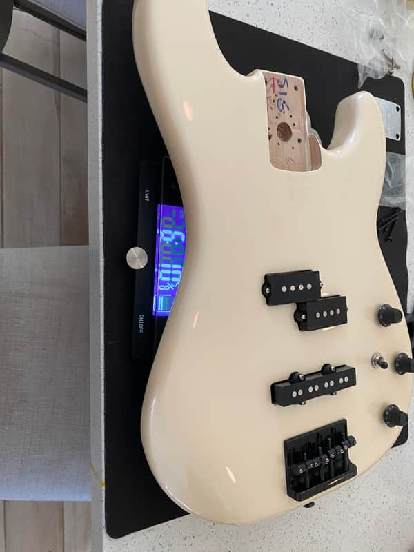 AMAZING Duff McKagan P Bass LOADED BODY image 1