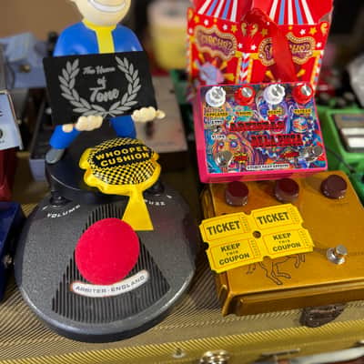 Atomic Fart Effects ARTISTAS DE LA PISTA Hand Made Left : (Based in Gold “Klon Centaur & Booster Ecoplex EP2 image 9