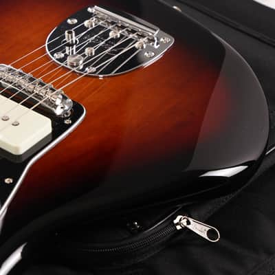 Fender American Professional Classic Jazzmaster 3-Color Sunburst 2025 image 9
