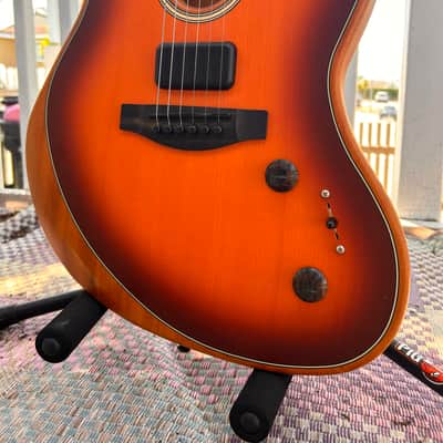Fender American Acoustasonic Jazzmaster Sunburst image 2