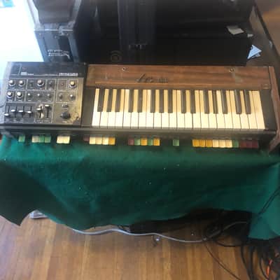 Roland SH-1000 1973 - Non functioning
