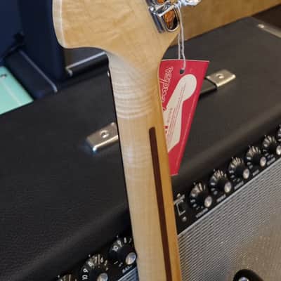 Fender American Vintage '70s Stratocaster 3 tone sunburst Rosewood Fretboard 2005 (Video attached) image 15