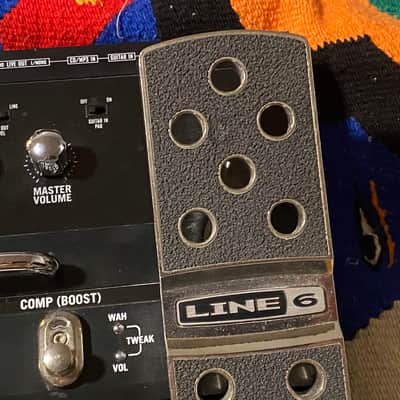 Line 6 POD X3 Live Multi-Effect and Amp Modeler 2007 - 2011 - Black image 4